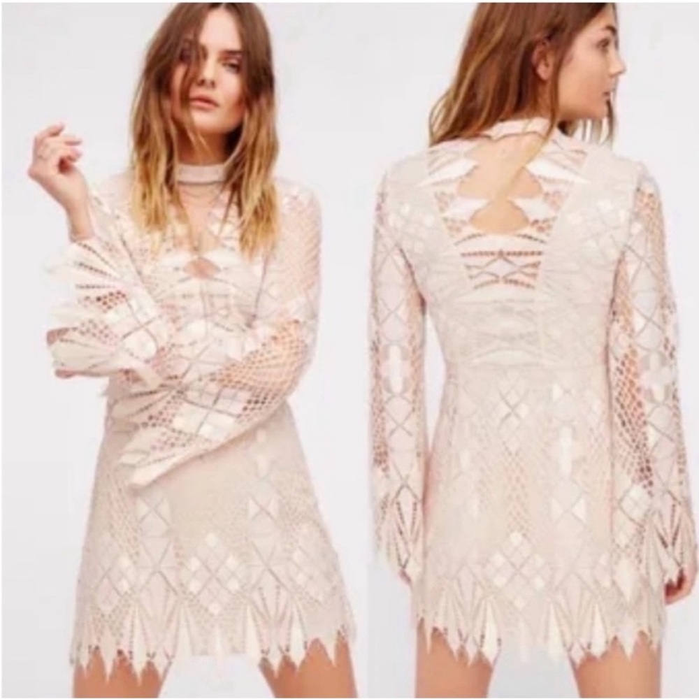 FREE PEOPLE Deco Lace Mini Dress pink cream ivory boho women’s size 2